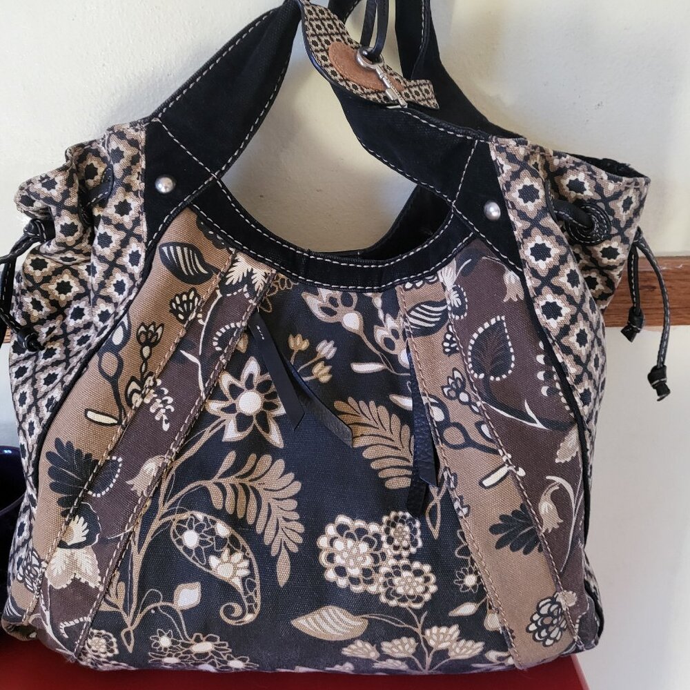 Fossil Tote Bag